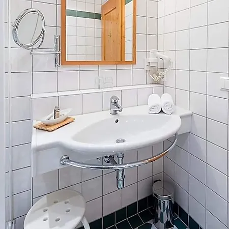 Hotel Alte Post 3*