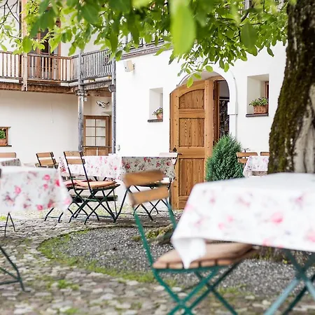 Hotel Alte Post Feistritz an der Gail