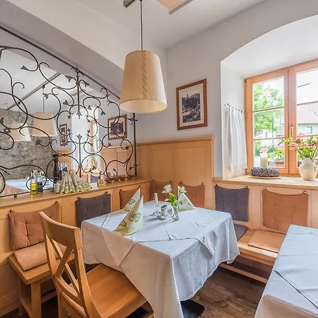 فندق Alte Post Feistritz an der Gail