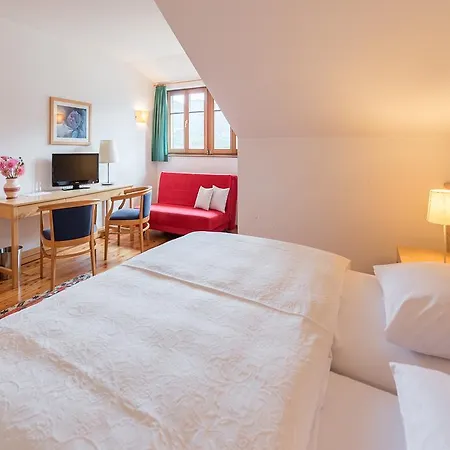 Alte Post Hotel 3*